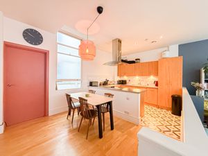 Photo 9- click for photo gallery